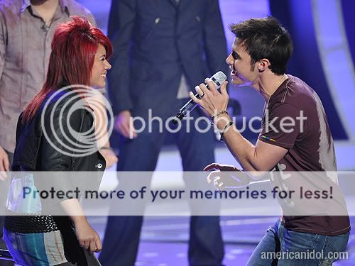 Kris_Allen_and_Allison_Iraheta_singing_a_duet Pictures, Images and Photos