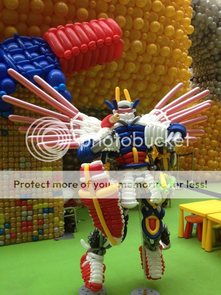 alternative text